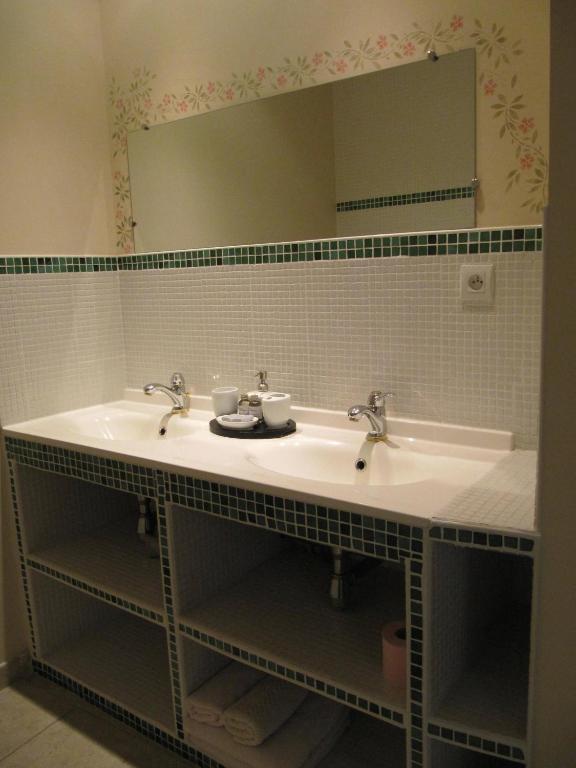 Le Castel Du Mont Boise Hotell Montboucher-sur-Jabron Rom bilde