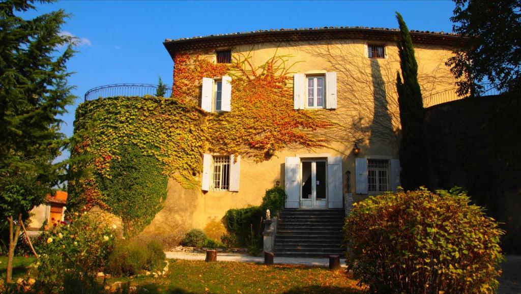 Le Castel Du Mont Boise Hotell Montboucher-sur-Jabron Eksteriør bilde